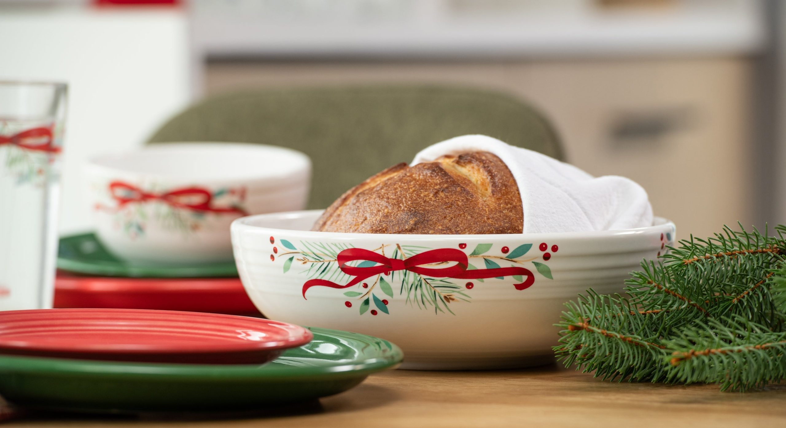 Fiesta Dinnerware - Holly Berry Christmas Garland Bistro Coupe 9 5/8 Inch Large Bowl 68 OZ - Holly Berry Christmas Garland Bistro Coupe 9 5/8 Inch Large Bowl 68 OZ - Image 2